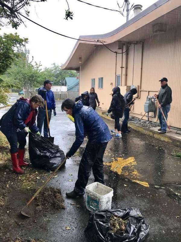 Cannon Beach Gazette: Windermere brokers and staff help clean up