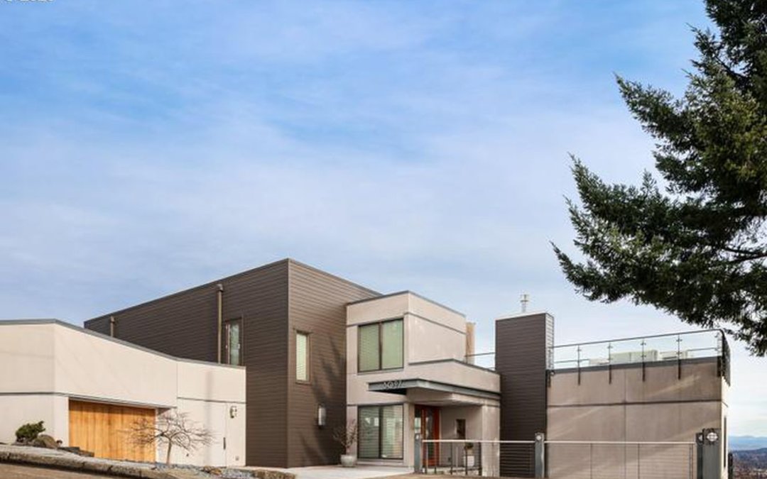 Oregonlive: Modern Portland homes on the market: See-through walls frame the scenery