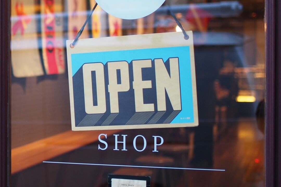 LinkedIn: Gearing up for Small Business Saturday: The Marketing Playbook for Mom-and-Pop Shops